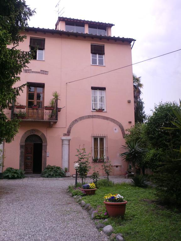 Apartament La Loggia Lukka Zewnętrze zdjęcie